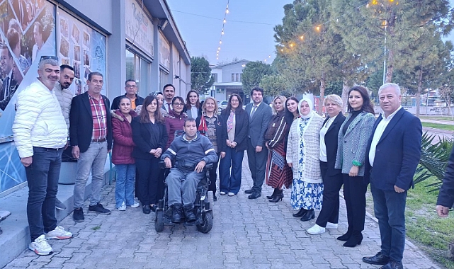 CHP Akhisar İlçe Engelli Komisyonu’ndan Anlamlı İftar Buluşması