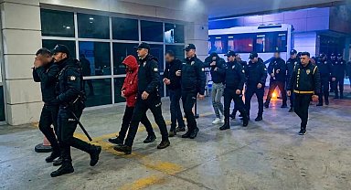 Dolandırıcılık Şebekesi Çökertildi: 10 Şüpheli Tutuklandı