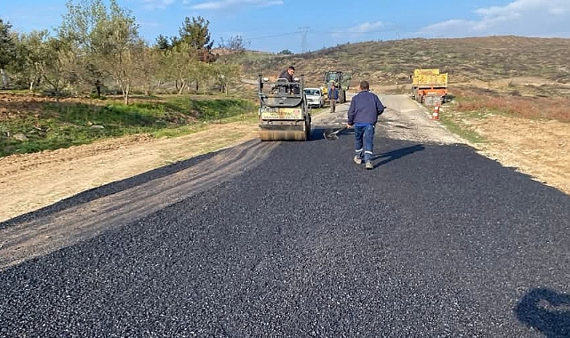Kırsal Mahallelerde Yol Atağı Sürüyor