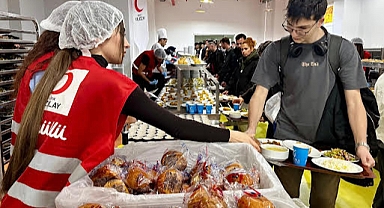 Türk Kızılay Manisa’dan Üniversite Öğrencilerine Ücretsiz İftar Sofrası