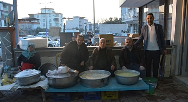 YÖRÜKLER VE TÜRKMENLER DERNEĞİ’NDEN GÖNÜL SOFRASI İFTAR BEREKETİ PAYLAŞILDI