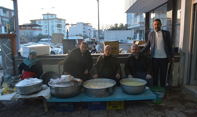 YÖRÜKLER VE TÜRKMENLER DERNEĞİ’NDEN GÖNÜL SOFRASI İFTAR BEREKETİ PAYLAŞILDI