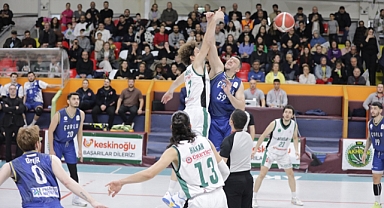 AKHİSAR BELEDİYE PLAY-OFF’UN İLK MAÇINI KAZANDI 82 - 76
