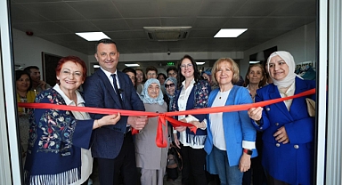 Akhisar'da el emeği göz nuru eserler sanatseverlerle buluştu