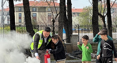 Akhisar’da Okullarda Afet Bilinci İçin Tatbikatlar Gerçekleştirildi