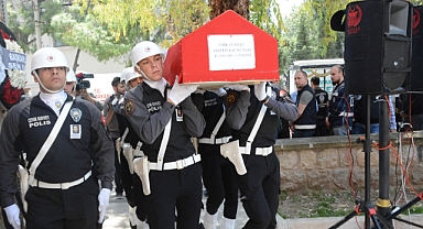 Akhisarlı Şehit Serkan Hızlı Son Yolculuğuna Uğurlandı