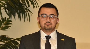 BAŞKAN ŞAKİRCAN DİNÇ “BORÇLA AYAKTA KALAN EKONOMİ ALARM VERİYOR: TÜRKİYE FİNANSAL KIRILGANLIK EŞİĞİNDE”