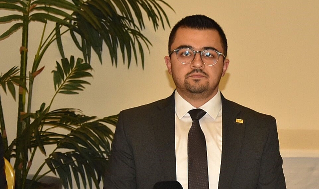 BAŞKAN ŞAKİRCAN DİNÇ “BORÇLA AYAKTA KALAN EKONOMİ ALARM VERİYOR: TÜRKİYE FİNANSAL KIRILGANLIK EŞİĞİNDE”