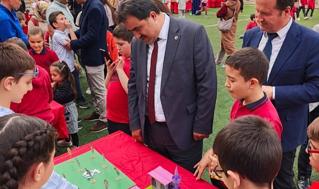 Dr. Ahmet Tarık Sarı İlkokulu’nda İngilizce Festivali Coşkusu