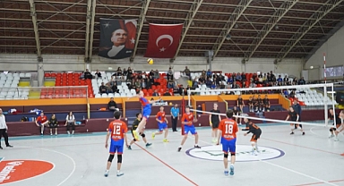 MANİSA ŞAMPİYONU AKHİSAR İLÇE SPOR KULÜBÜ, GÖZÜNÜ BÖLGE ŞAMPİYONASINA DİKTİ!