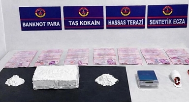 Manisa ve İzmir’de Uyuşturucuya Jandarma Tarafından Büyük Darbe ve Milyonluk Operasyon!