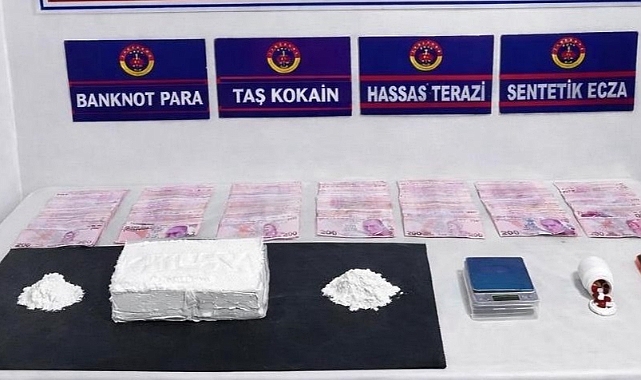 Manisa ve İzmir’de Uyuşturucuya Jandarma Tarafından Büyük Darbe ve Milyonluk Operasyon!