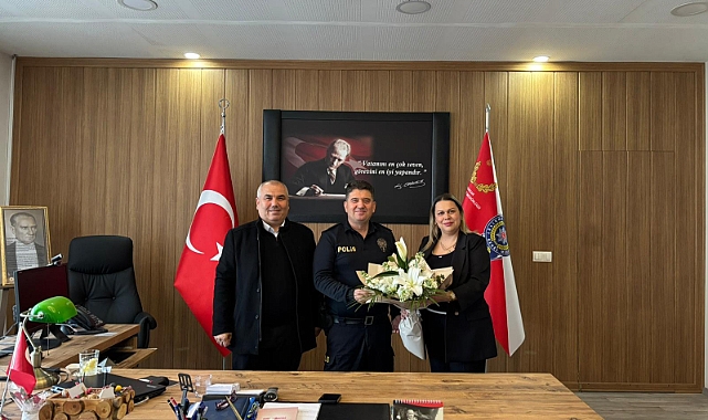 Polis Haftası etkinlikleri kapsamında Novada AVM Müdürü Pınar ÇAKIR  İlçe Emniyet Müdürlüğü'nü ziyaret etti.