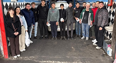 Akhisar’da 1 Mayıs’ta Anlamlı Dayanışma