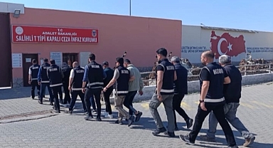 Salihli'de Tefecilik  Operasyonu: 9 Kişi Tutuklandı