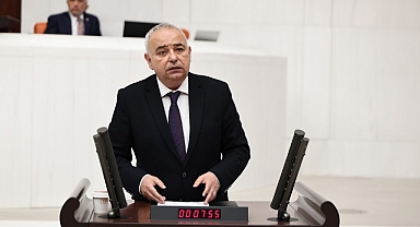 Bakırlıoğlu: “Bir Haftada Ne Değişti? Kayyum Kararları Neden Verildi, Neden Kaldırıldı?”