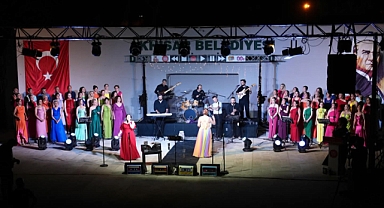 Gölet Amfi'de Nostalji Rüzgârı