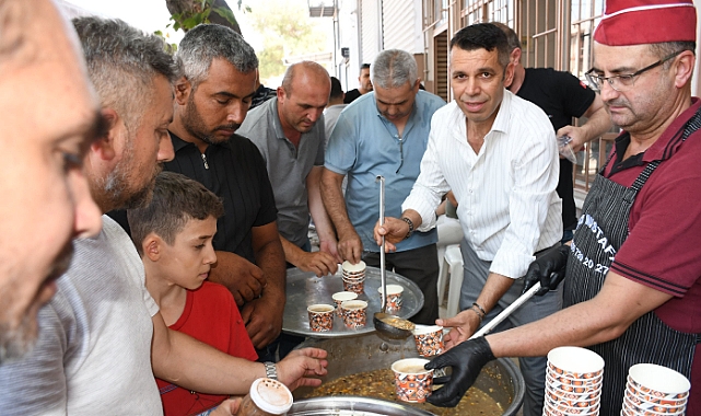 Akhisar Marangozlar ve Mobilyacılar Esnaf Odası'ndan Muharrem Ayında Aşure Hayrı