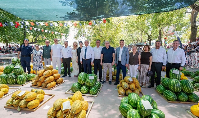 Gölmarmara Kavun ve Karpuz Festivali Coşkuyla Kutlandı