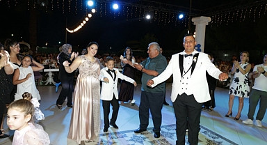 Önlü Ailesinin En Mutlu Günü