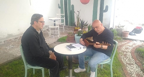 Akhisar Medya Türk Halk Müziği ve Özgün Müzik Sanatçısı Süleyman Bektaş ı Ağırladı